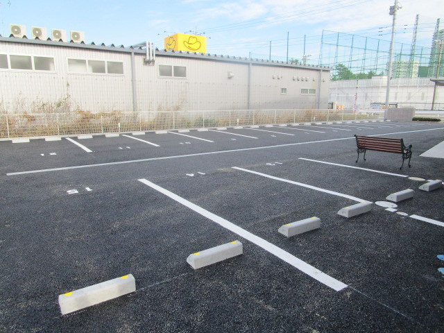 ノア・クレストの駐車場|★敷地内駐車場★