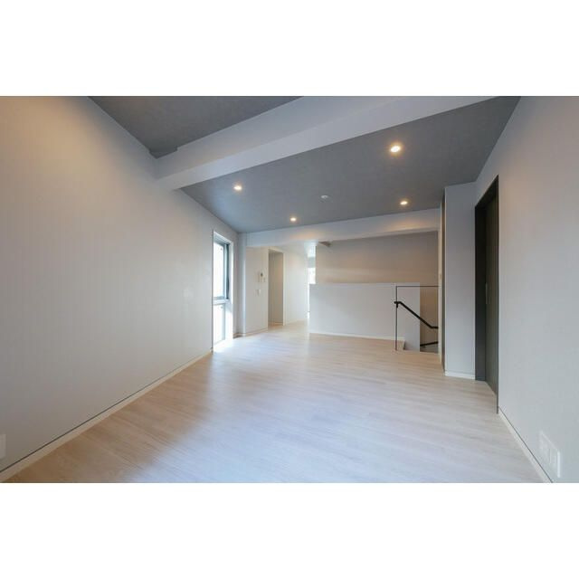 パークフラッツ祐天寺の居間・リビング