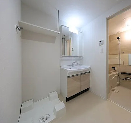 アドバンス名古屋シュテルン　名古屋市賃貸　仲介手数料無料の洗面所