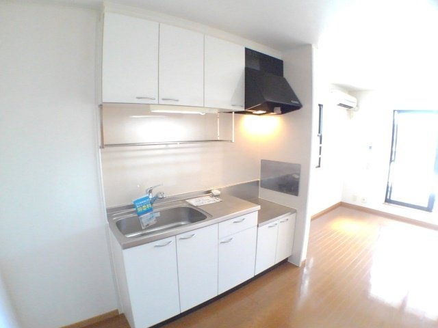 パーミイ・ヒル参番館のキッチン|使いやすいキッチンです