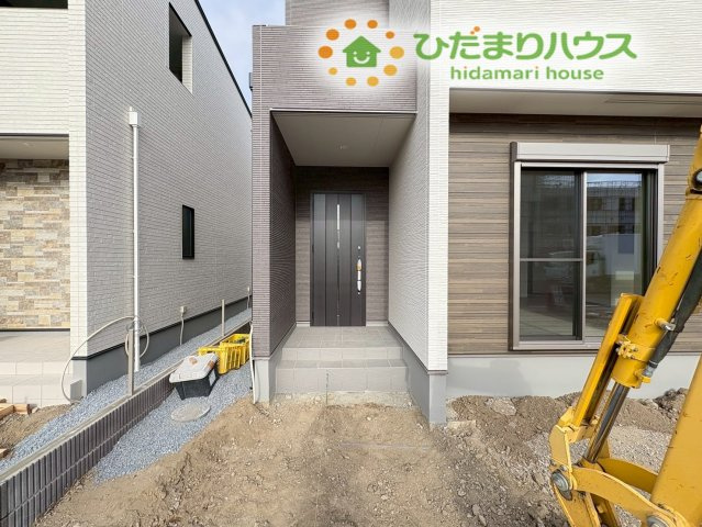 深谷市萱場　第10期　新築一戸建て　ワイウッドコート　05のエントランス