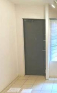 リーフコートの玄関