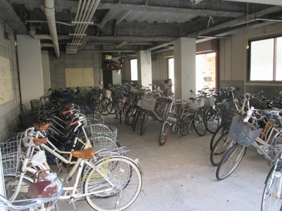 【その他共用部分】 | 浜本ビル | 屋内駐輪場です