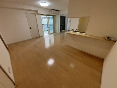 【洋室】 | アルコバレーノシンメイ