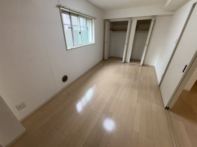 【洋室】 | アルコバレーノシンメイ