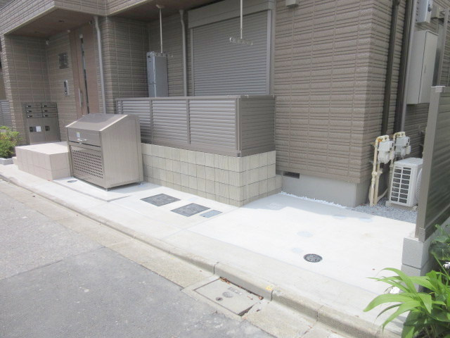 Ｍａｉｓｏｎ　ｄｅ　Ａｉｌｅのロビー|★アプローチ★