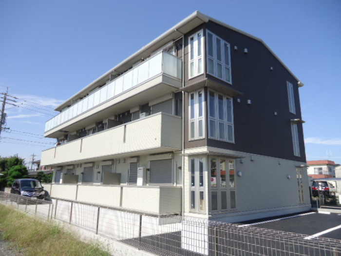 コヤーテの外観