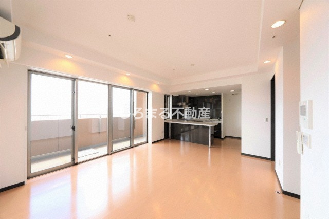 エルザグレース堀江タワーの居間・リビング