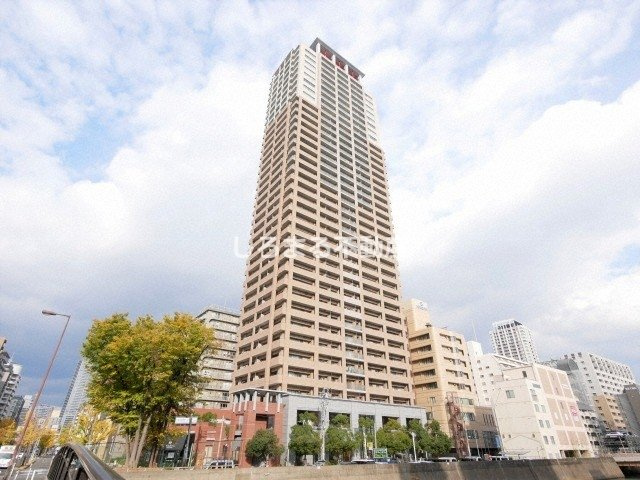 エルザグレース堀江タワーの外観