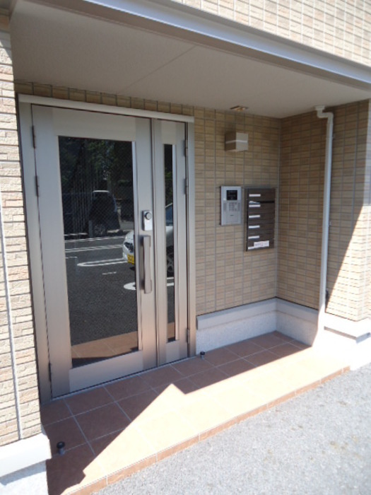 リヴァーレのエントランス