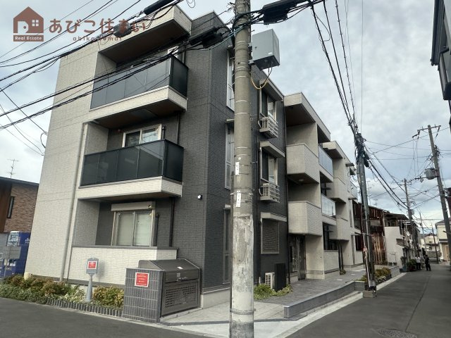 PINO　SOLANAの外観