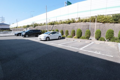 【駐車場】 | プラザハイツ二ツ屋Ｇ棟 | 駐車場