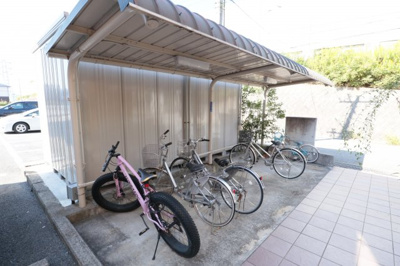 【その他共用部分】 | プラザハイツ二ツ屋Ｇ棟 | 駐輪場