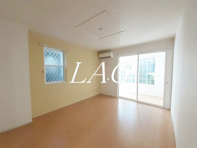 【居間・リビング】 | はまなす荘Ⅱ | 洋室のお部屋です。