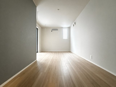 【居間・リビング】 | 【ペット共生】ＨＥＢＥＬ　ＭＡＩＳＯＮ　中野町・旭化成ヘーベルメゾンHEBEL HAUS | ゆったりとした居間です