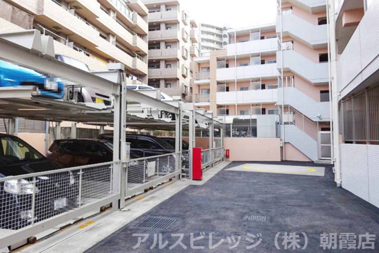 ジェイパーク和光の駐車場