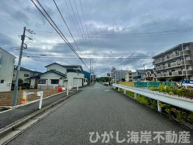 平塚市山下３丁目　売地の前面道路含む現地写真|現地外観