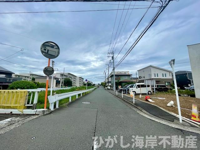 平塚市山下３丁目　売地の前面道路含む現地写真|現地外観
