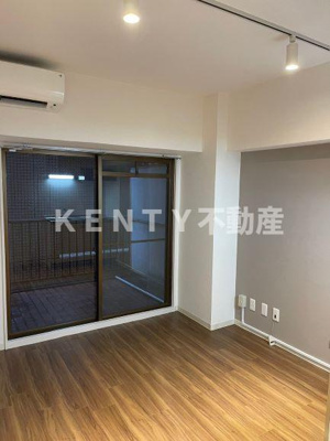 【居間・リビング】 | ウエストインパート３ | ゆったり過ごせる居間です