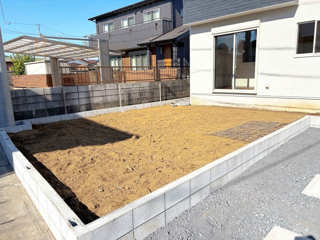 土浦市板谷4丁目25-P1　新築戸建て　1号棟の庭|広々とした日当たりの良いお庭！お子様の遊び場やガーデニングスペースに♪