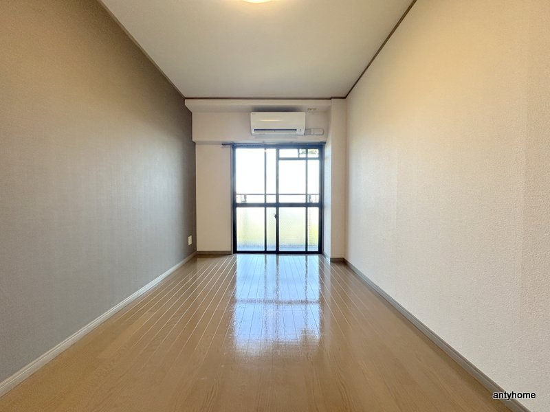 イーズ千里山　仲介手数料無料の寝室
