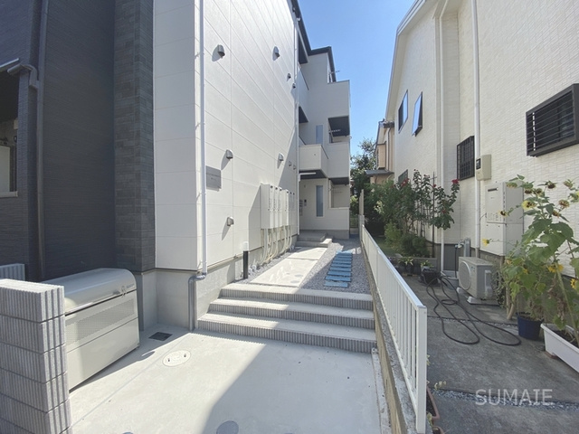 KEIAI RESIDENCE 東大宮のエントランス|入口です