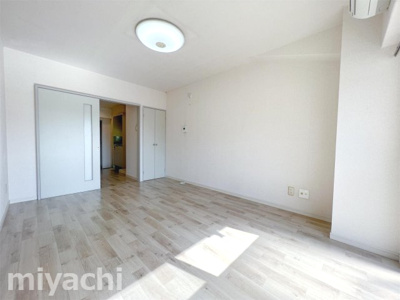 【居間・リビング】 | 佐古一番町ハイツＡ