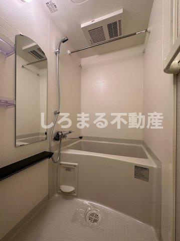 プレサンスOSAKA DOMECITY クロスティの浴室