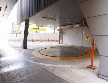 ドゥーエ横浜駅前の駐車場|ドゥーエ横浜駅前　駐車場