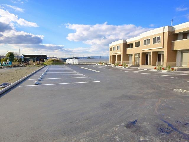 ゆめな都３番館の駐車場|駐車場に車を止められます