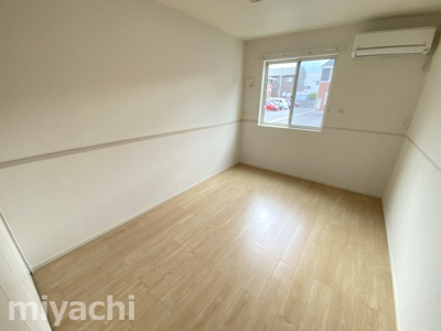 【洋室】 | ラ・ドゥサーⅣ