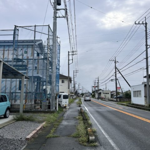 いろどりアイタウン　さくら市狭間田1号棟の前面道路含む現地写真|幹線道路沿いなので便利です♪