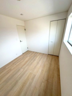 沼津市沢田町第1　新築戸建　全5棟　2号棟　の洋室