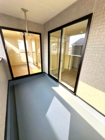 沼津市沢田町第1　新築戸建　全5棟　2号棟　のバルコニー