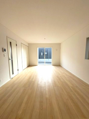 沼津市沢田町第1　新築戸建　全5棟　2号棟　の居間・リビング