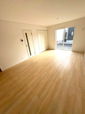 沼津市沢田町第1　新築戸建　全5棟　2号棟　の内装