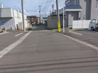 【前面道路含む現地写真】 | 千富町1丁目戸建