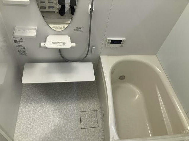 コート四季の浴室