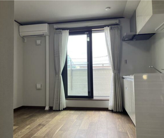 コート四季の居間・リビング