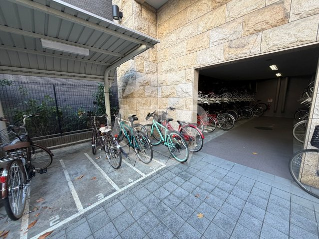 エスティメゾン京橋のその他共用部分|エスティメゾン京橋　バイク置場