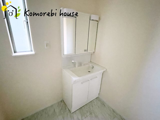 北本市宮内　2期　新築一戸建て　ハートフルタウン　Aの独立洗面台|12/15　撮影済み