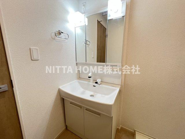 丹波篠山市西岡屋のアパートの洗面所|独立洗髪洗面台がついています☆彡