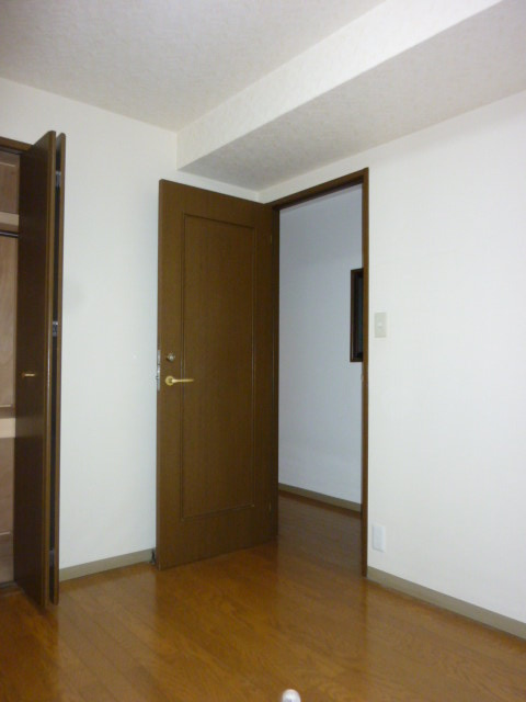 パークヒルズ田園調布の内装|明るい色調の室内です