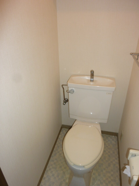 パークヒルズ田園調布のトイレ|落ち着いたトイレです