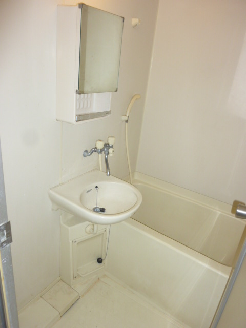 パークヒルズ田園調布の浴室|コンパクトで使いやすいお風呂です