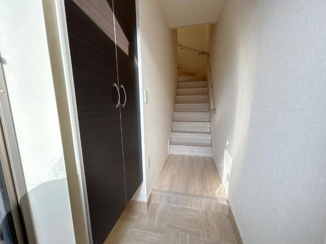 チャーム・ツートンBの玄関|玄関