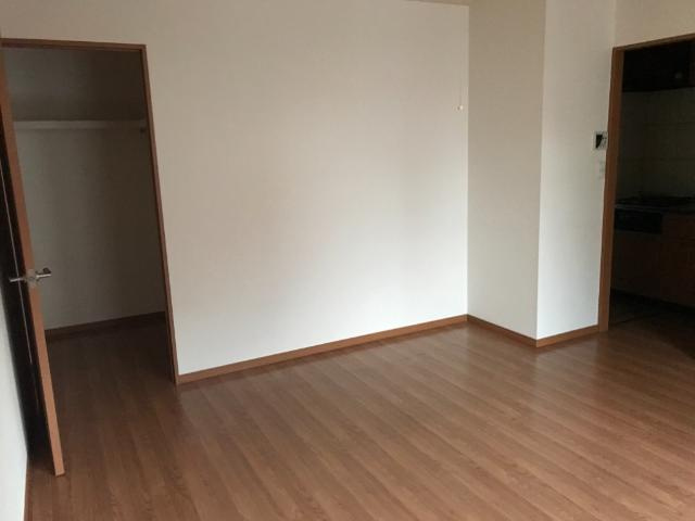 クリエイトⅡの内装|洋室