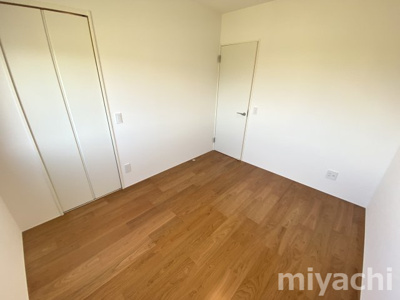 【洋室】 | ピース・シリウスB