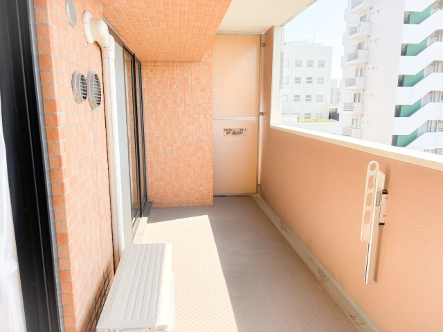【バルコニー】