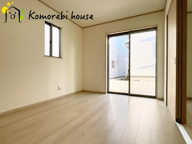 北本市宮内　2期　新築一戸建て　ハートフルタウン　Bの洋室|広さにゆとりがあるので、衣装ラックや小さなドレッサーも置けるのが魅力。朝の身支度もスムーズになり、一日の始まりを快適に迎えられます。